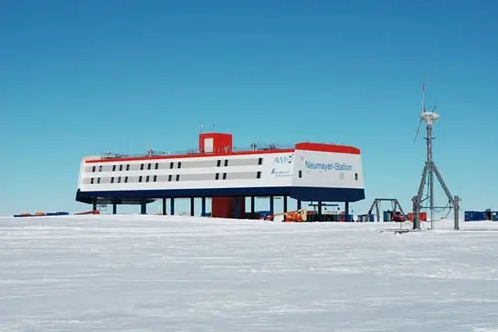 世界第一个永久极地考察站是哪里
