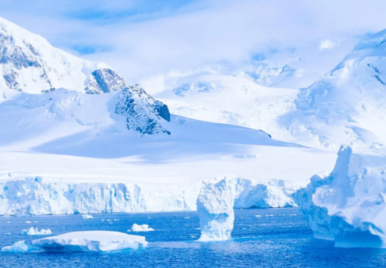 北极和南极哪个更冷?