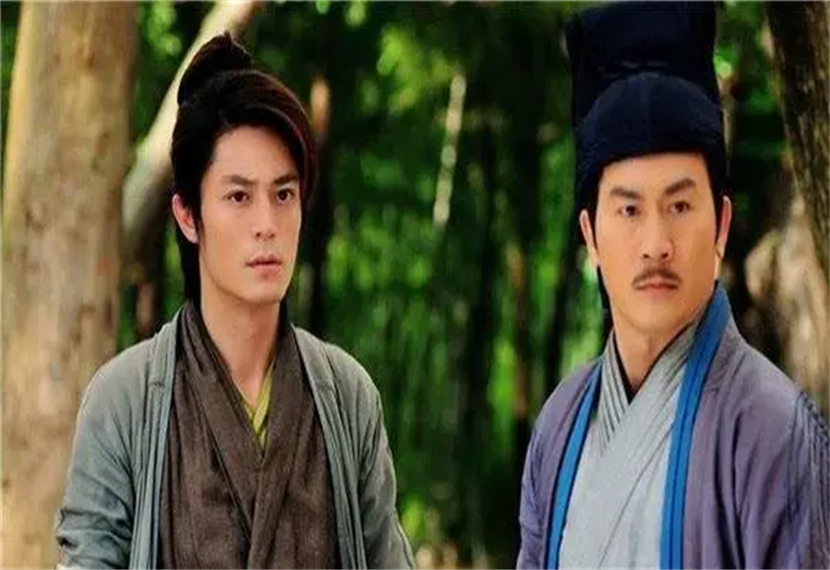 岳不群为什么恨令狐冲？