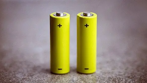 负极得电子还是失电子