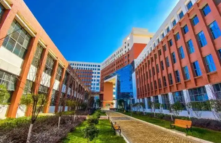 昆明医科大学是几本院校