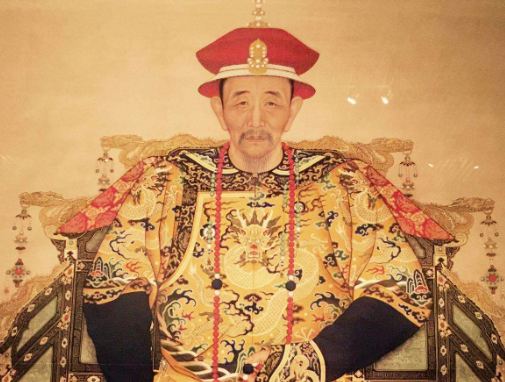 康熙是几岁登基呢