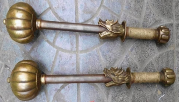 李元霸的锤后来谁用了