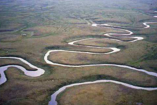 一衣带水的水指什么河