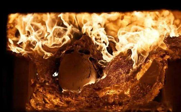 火化为什么要割内脏