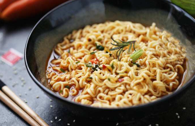 泡面泡几分钟最好