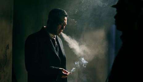 悬崖的结局那个内鬼是谁