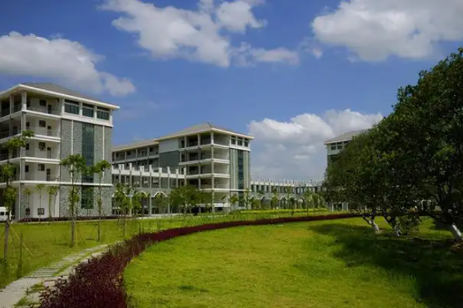 辽东学院是几本院校