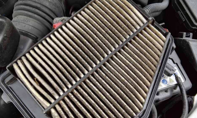 汽车空气滤芯多久换一次