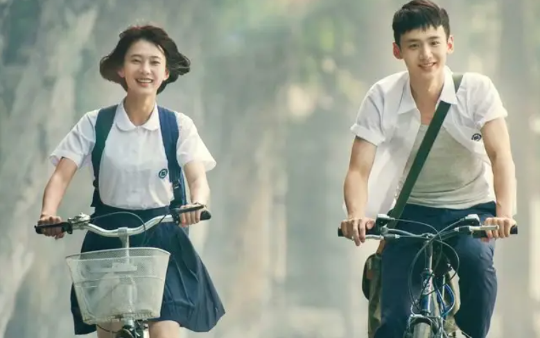 谁的青春不迷茫什么时候上映的