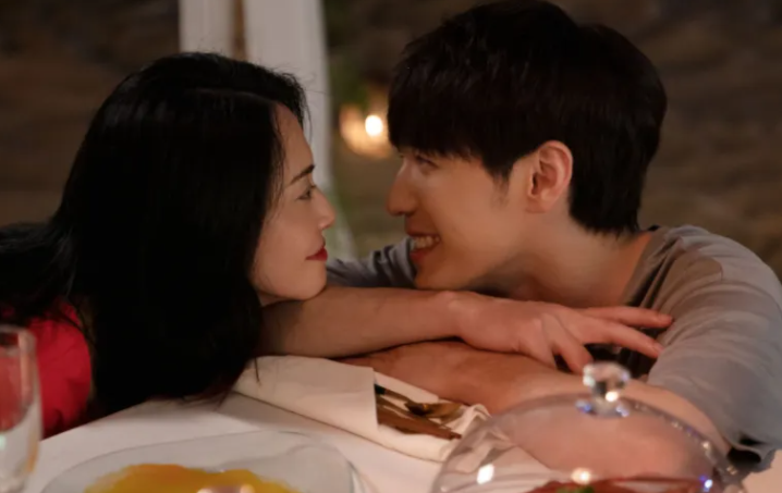 假日暖洋洋2周几更新