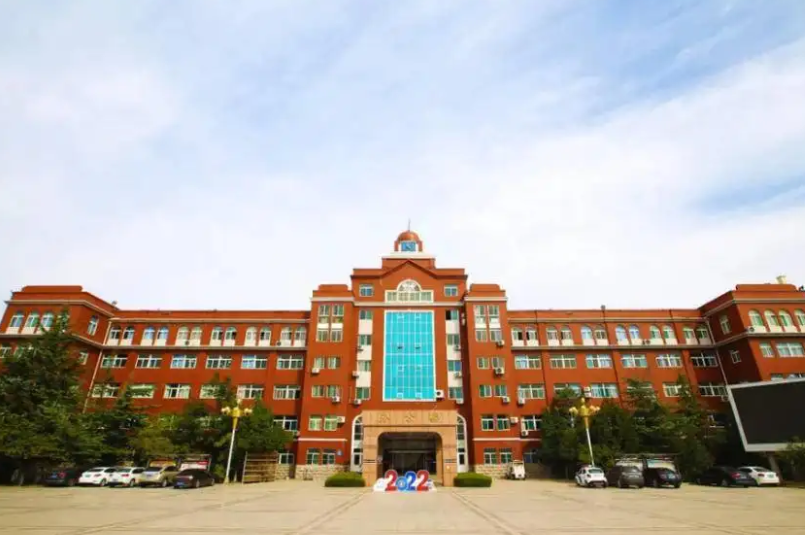 山东英才学院是几本