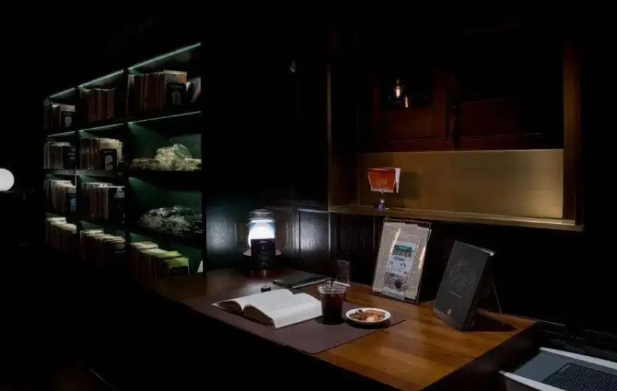 门卫秦大爷是什么梗