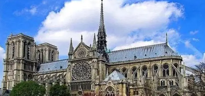 巴黎圣母院是谁写的