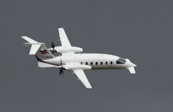 设计制造飞机的第一人是谁