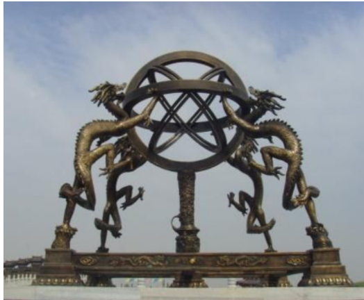 张衡发明的地动仪上有几条龙？