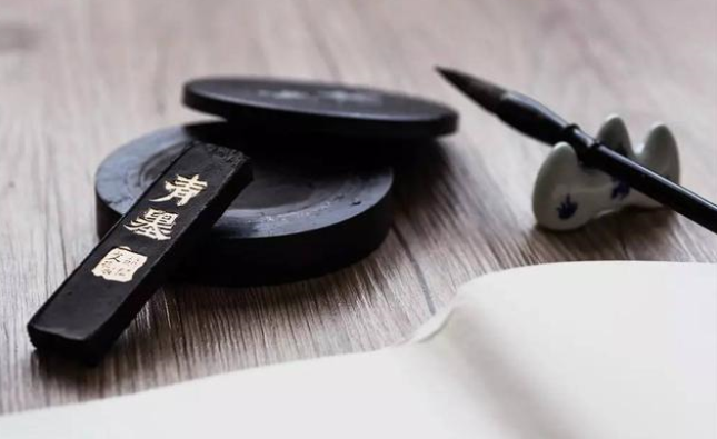 黑发不知勤学早白首方为读书迟的意思