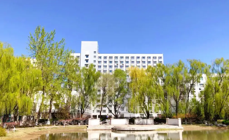 中华女子学院是几本院校