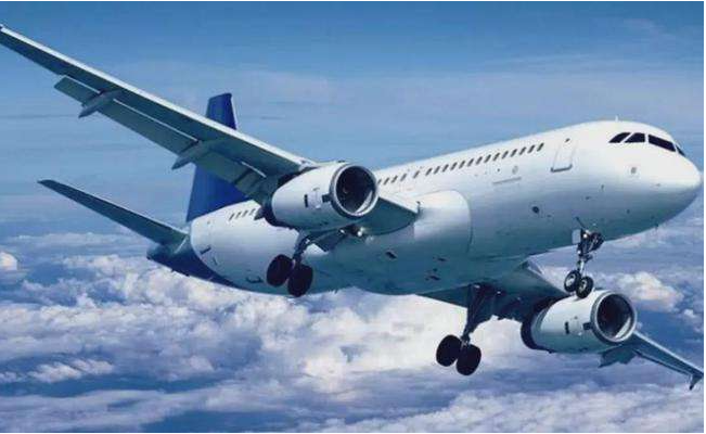 一架飞机有多重