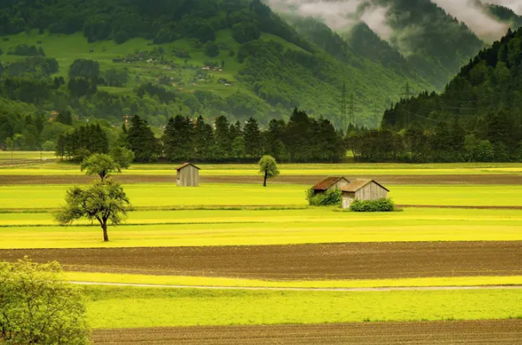 一公顷是多少平方千米