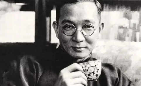 骆驼祥子是谁写的？