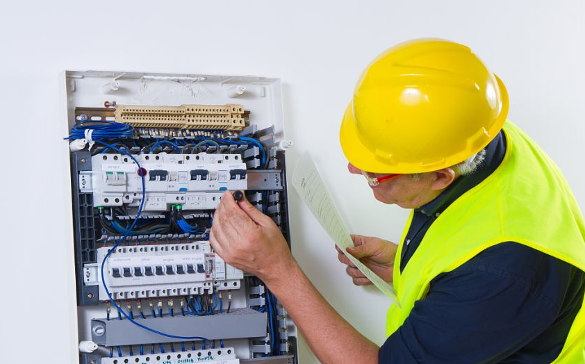 新手考个电工证要多久