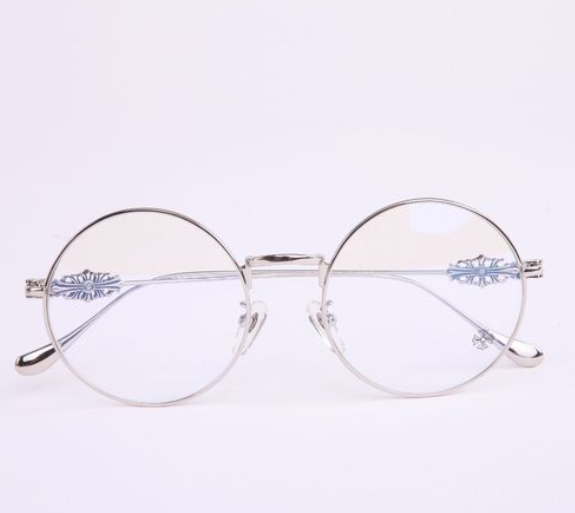 近视眼镜是凸透镜还是凹透镜?