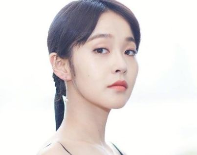 一闪一闪亮星星最后撑伞的是谁