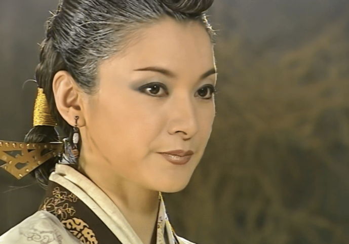 金花婆婆是不是紫衫龙王