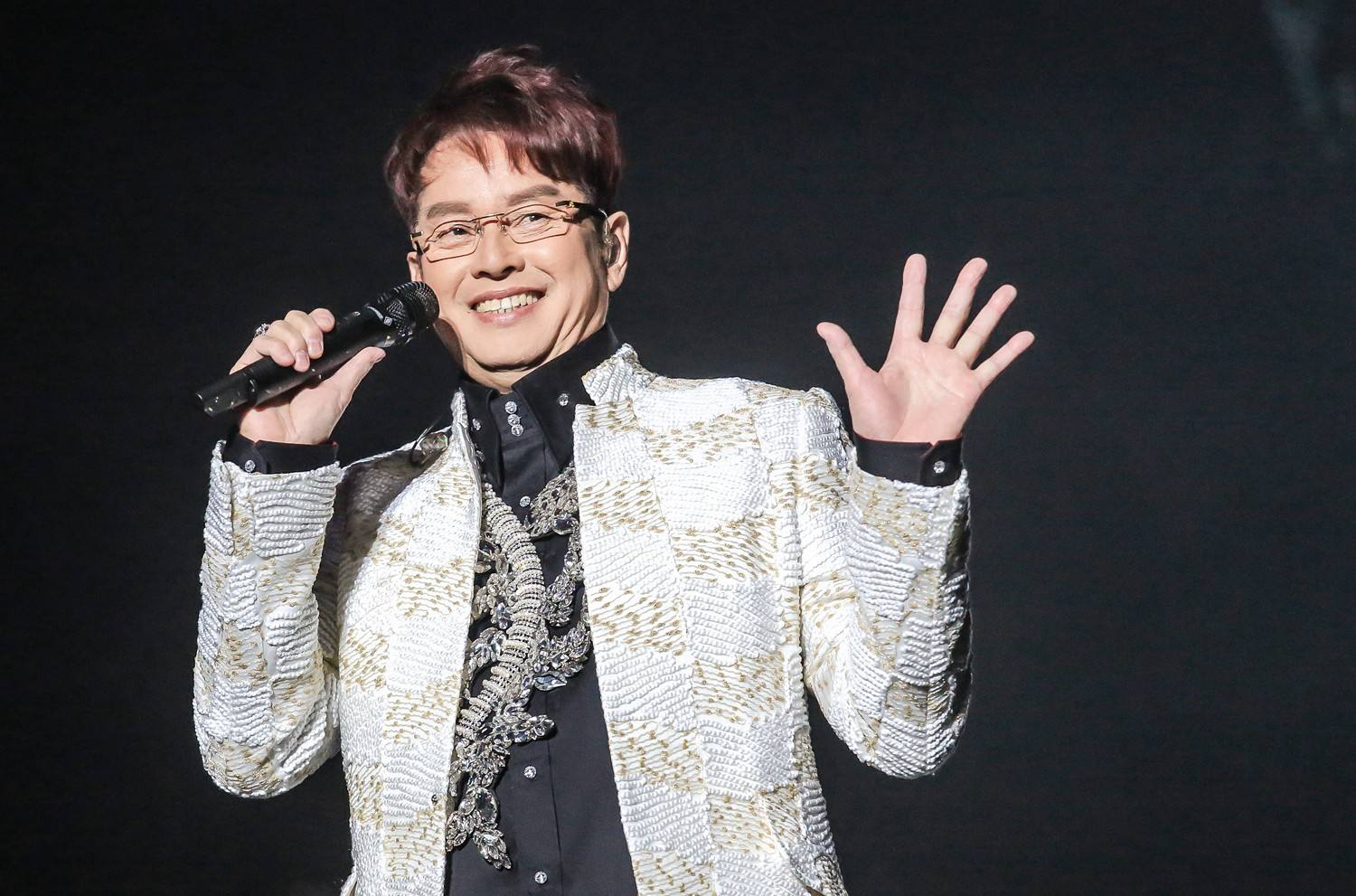 谭咏麟为什么叫校长