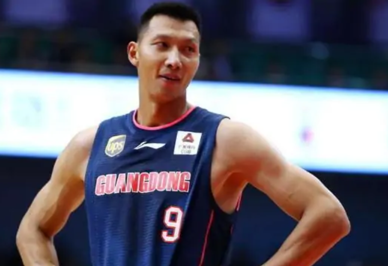 易建联是谁干什么的