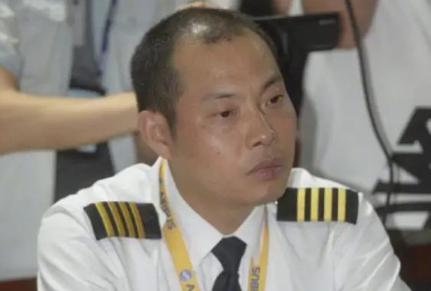 中国机长原型是谁