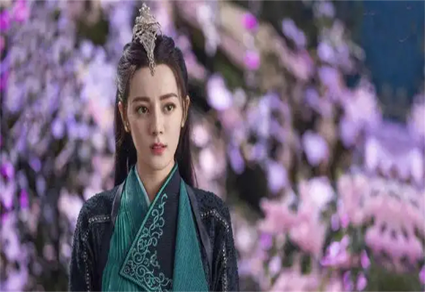 与君初相识一共几集？