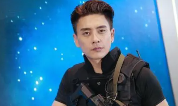 黄宗泽多高