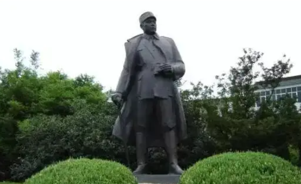 武昌起义谁打响了第一枪