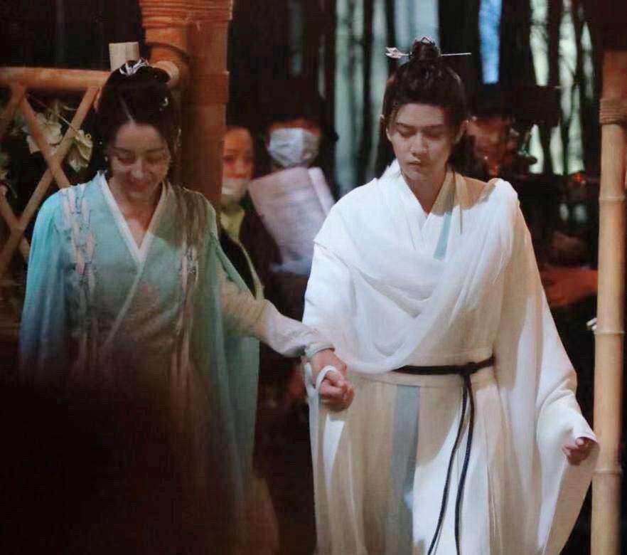 与君初相识共多少集