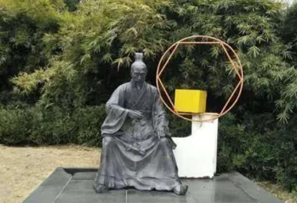 中国的欧几里得被称为牛顿的是谁