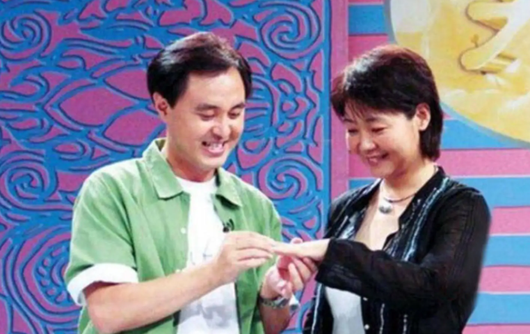 萨日娜老公是谁