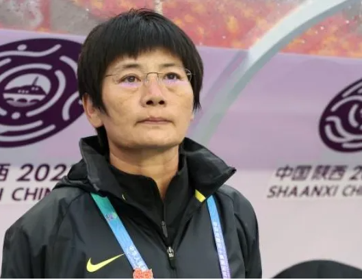 2022年的现任中国女足主帅是谁