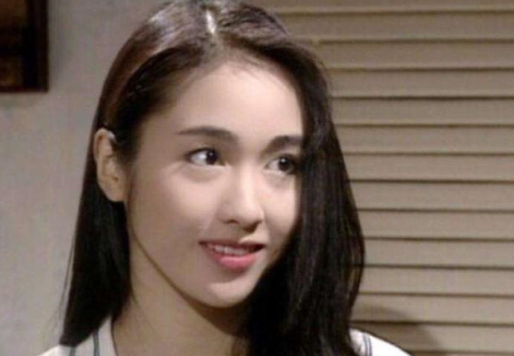 小结巴是谁演的