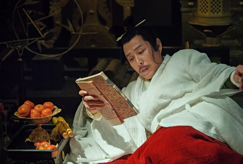 庆余年言冰云为什么要刺范闲？