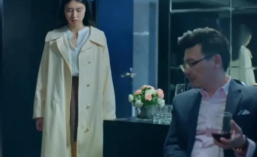 花与罪第几集按在桌子上