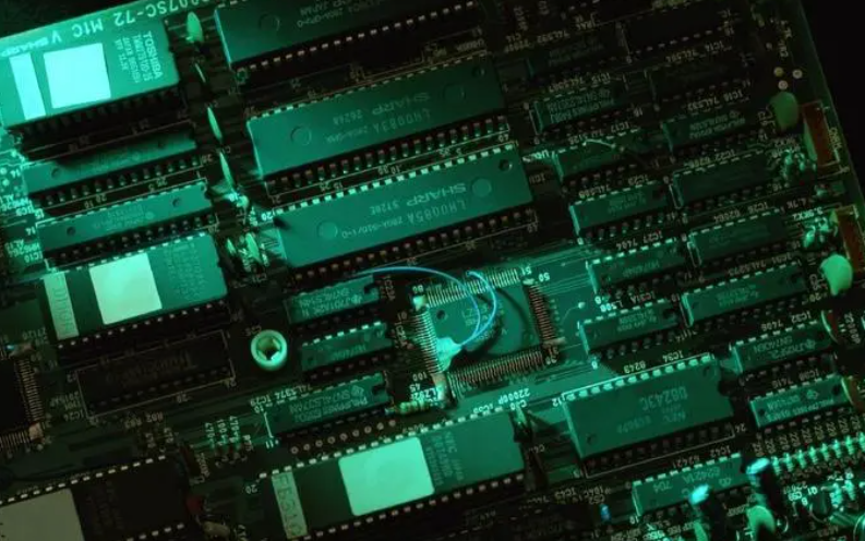 甲氧基是给电子还是吸电子