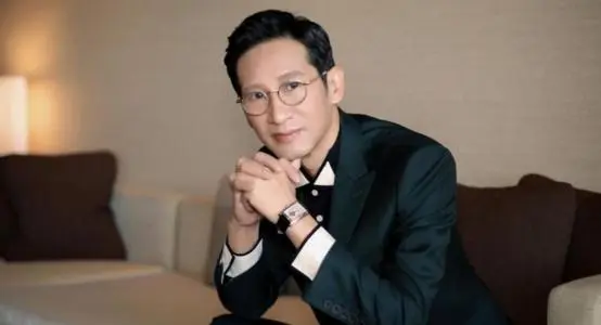 王劲松为何参演《雷霆战将》