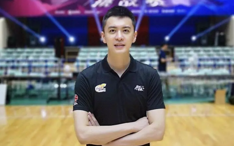 杨鸣的妻子是谁