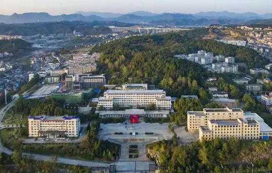 吉首张家界学院是几本