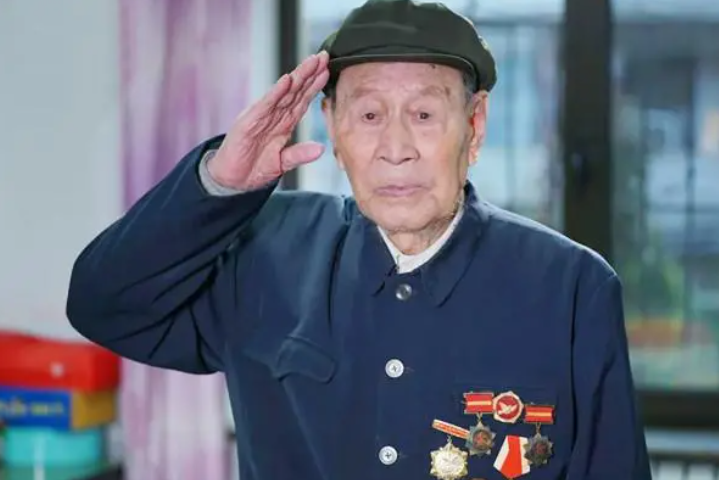 伍千里原型是谁