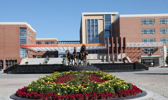 内蒙古民族大学是几本？