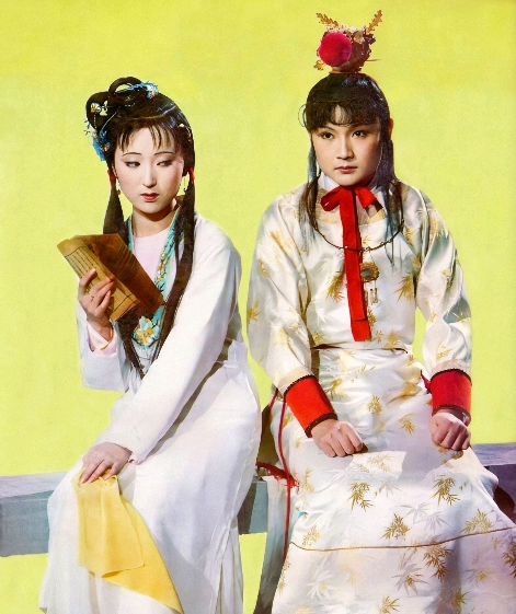 贾宝玉娶了谁
