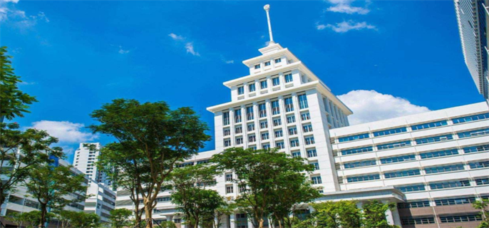 985大学和211大学哪个更好
